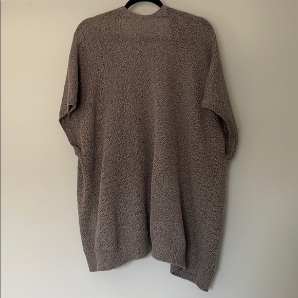 Aritzia Community Ionic Cape - Picture 4 of 6